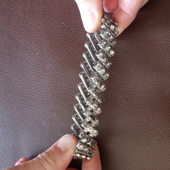 Vintage Rhinestone Stretch Bracelet Made in Hong Kong B10 AW - Picture 4 of 6